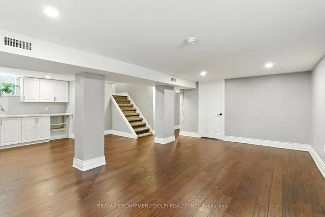 Additional image 19 of 417 East 37th St