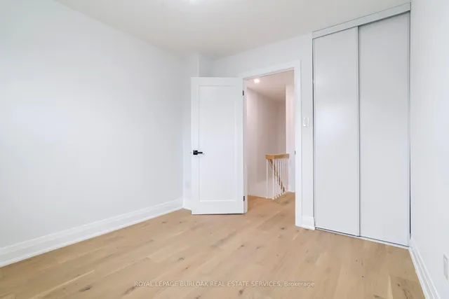 Additional image 20 of 5475 Lakeshore Rd Unit 4