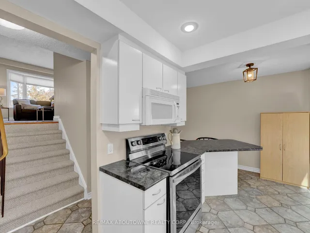 Additional image 17 of 371 Bronte St Unit 3