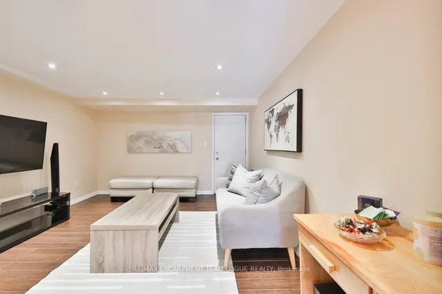 Additional image 8 of 3117 WALKERS Line