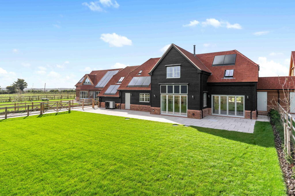Additional image 45 of Stunning 4 bedroom country home with 4.52 acre paddock