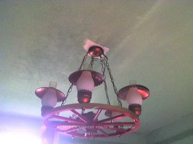 Additional image 19 of 59 VICTORIA Ave