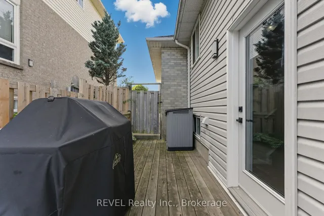 Additional image 19 of 11 Supreme Dr