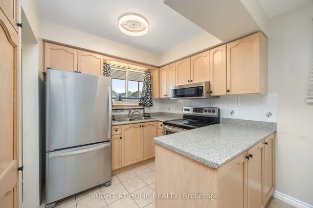 Additional image 24 of 60 Champlain Ave