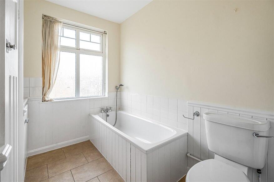 Additional image 14 of Ox Lane, Harpenden, AL5