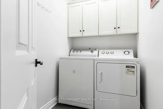 Additional image 21 of 1095 Skyview Dr Unit 2