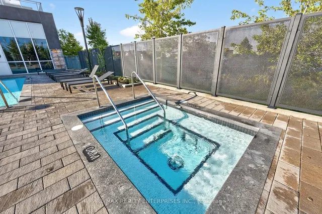 Additional image 32 of 1050 Main St Unit 114