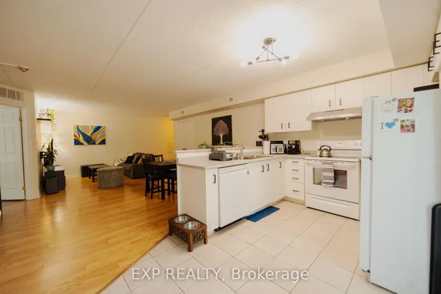 Additional image 8 of 2010 CLEAVER Ave Unit 124