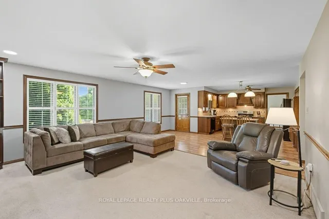 Additional image 10 of 67 Horizon Crt