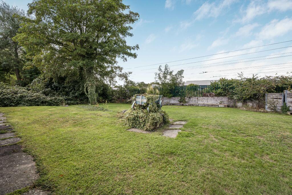 Additional image 12 of The Ryde, Hatfield, Hertfordshire, AL9