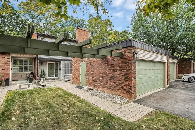 Additional image 4 of 1560 Kerns Rd Unit 7