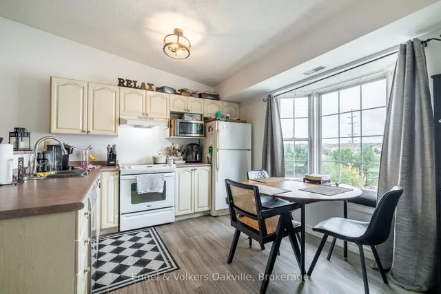 Additional image 14 of 1451 Walkers Line Unit 411