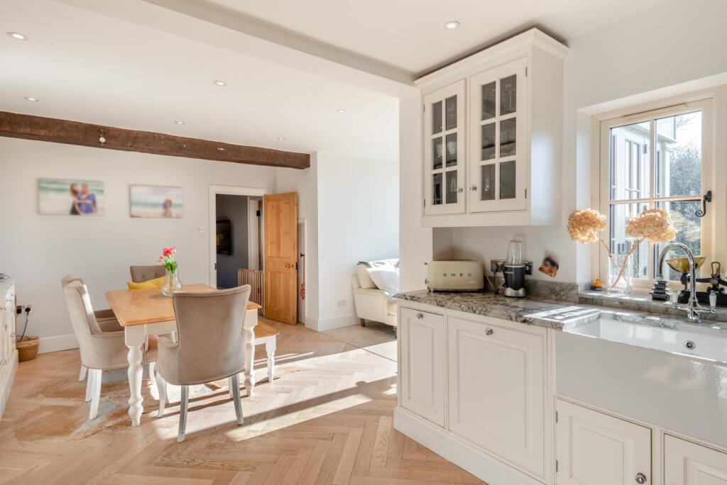 Additional image 7 of New Fiddlers Hill, Luton Road, Harpenden, Hertfordshire