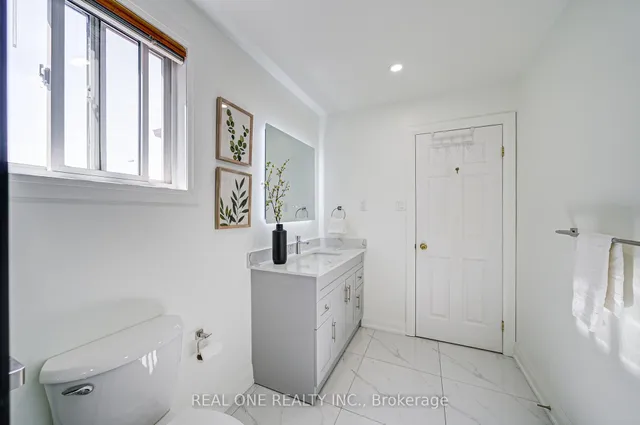 Additional image 16 of 79 Lorenzo Dr