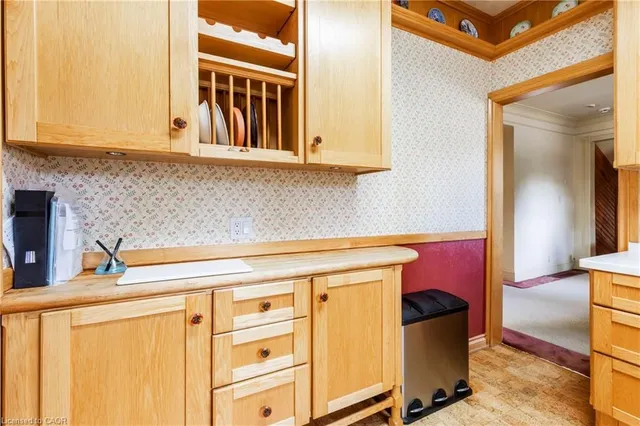 Additional image 21 of 17 Alma St