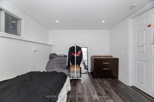 Additional image 36 of 91 East 44th St