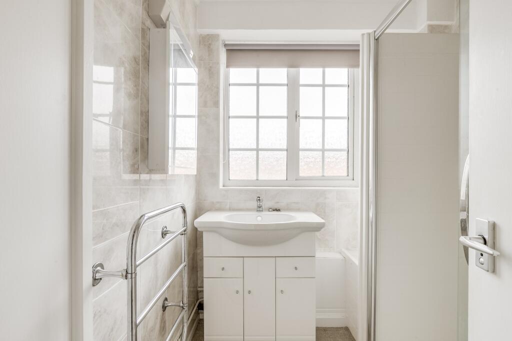 Additional image 16 of Longcroft House, Fretherne Road, Welwyn Garden City, Hertfordshire, AL8 6PZ