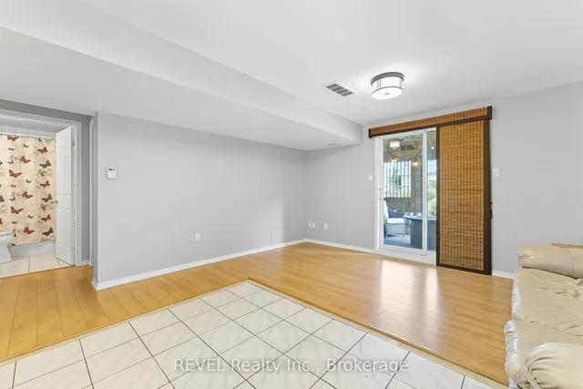 Additional image 34 of 11 Supreme Dr