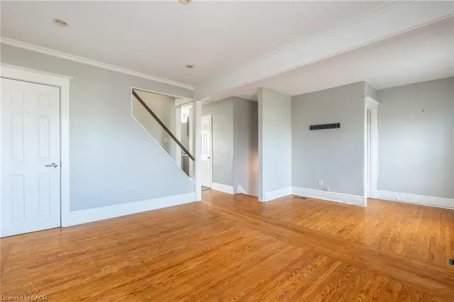 Additional image 6 of 39 Connaught Ave