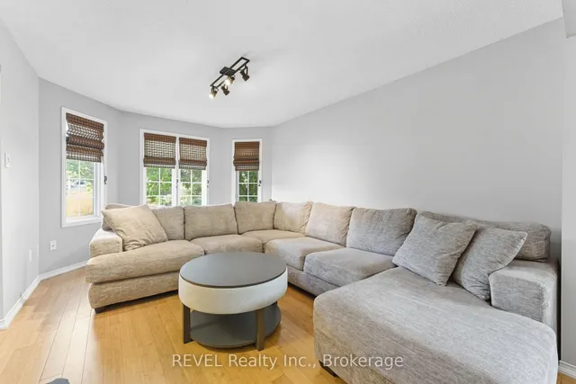 Additional image 7 of 11 Supreme Dr