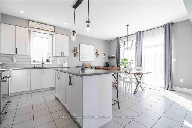 Additional image 16 of 253 Kinsman Dr