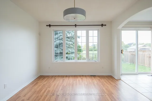 Additional image 13 of 833 Watson Terr