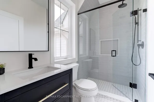 Additional image 41 of 684 Peele Blvd