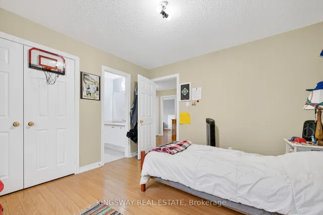 Additional image 33 of 284 Holmes Cres