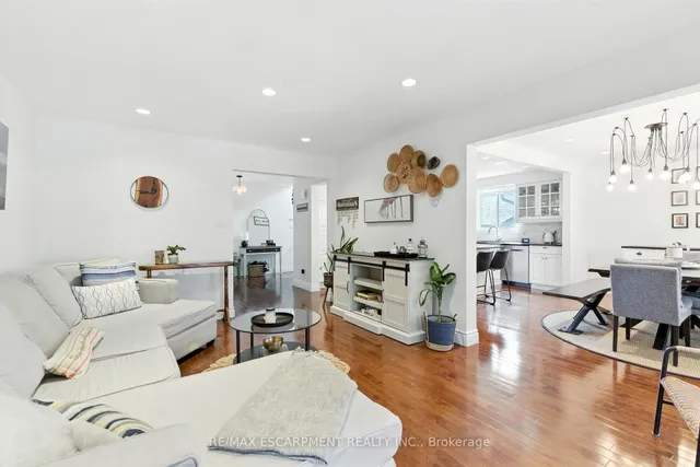 Additional image 9 of 10 Millpond Pl