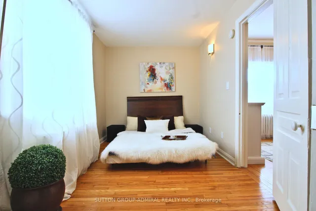 Additional image 18 of 164 WENTWORTH St