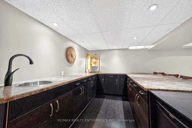 Additional image 37 of 1366 Upper Paradise Rd