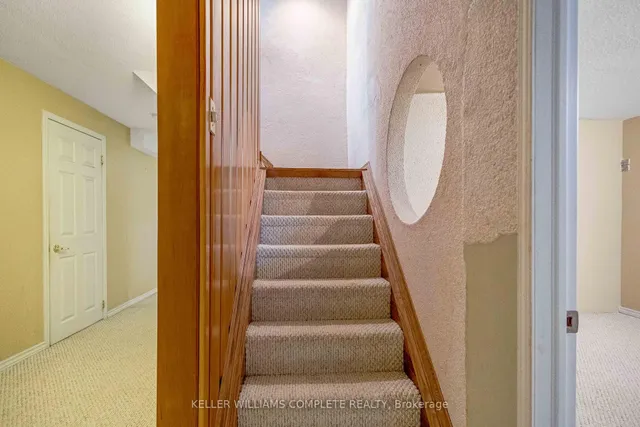 Additional image 31 of 2 ROBESPIERRE Crt