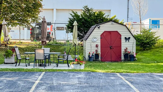 Additional image 29 of 824 Brant St Unit 8