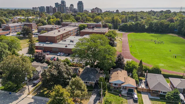 Additional image 31 of 1420 Alfred Cres