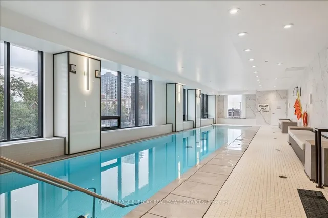 Additional image 32 of 2007 James St Unit 1405