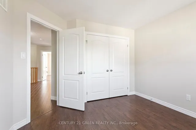 Additional image 32 of 50 Mosaic Dr