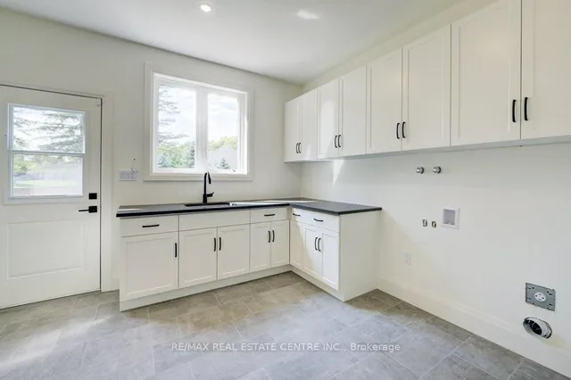 Additional image 31 of 20 Stokes Tr