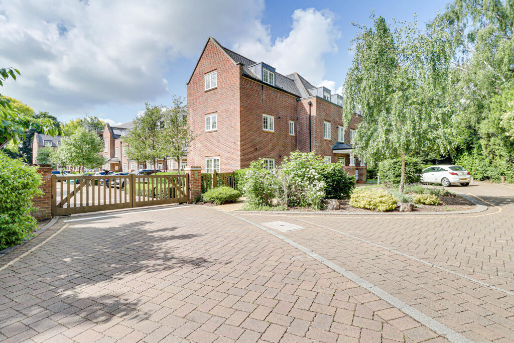 Additional image 8 of Pegrum Drive, London Colney, AL2
