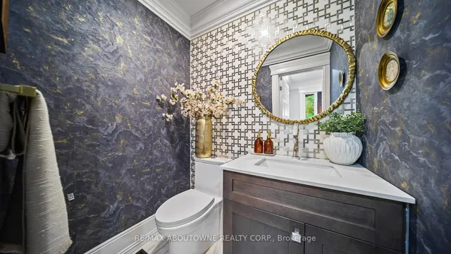 Additional image 6 of 11 John Murray St