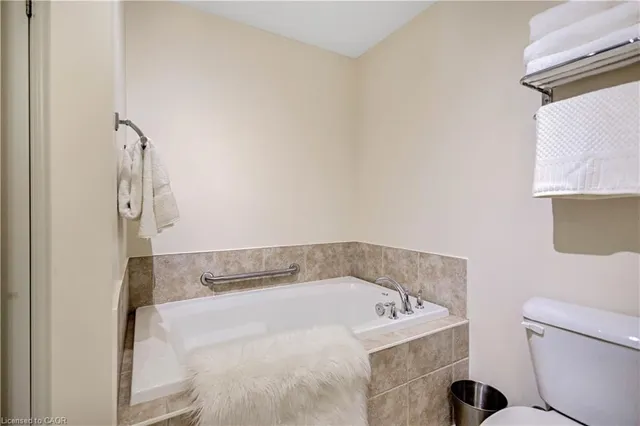 Additional image 18 of 125 Wilson St Unit 108