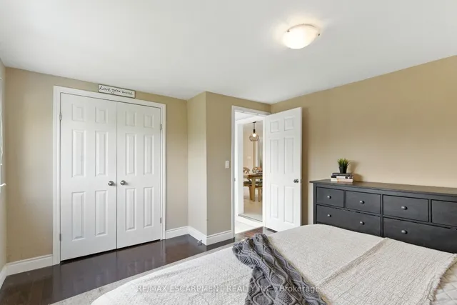 Additional image 17 of 289 East 25th St