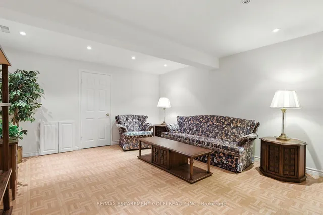 Additional image 23 of 24 Ellington Ave