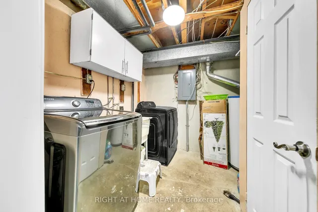 Additional image 16 of 1460 Garth St Unit 6