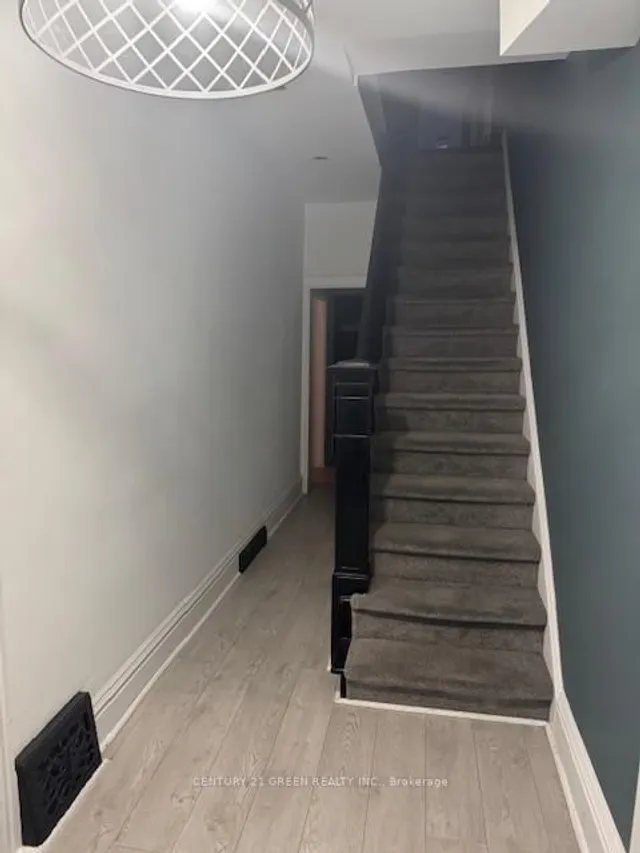 Additional image 3 of 37 Gladstone Ave