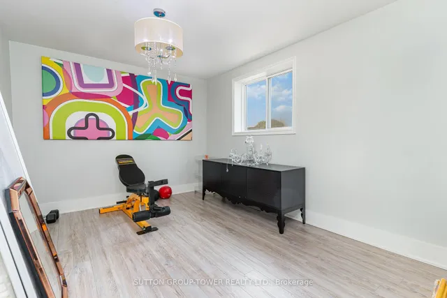 Additional image 30 of 25 Douglas Ave