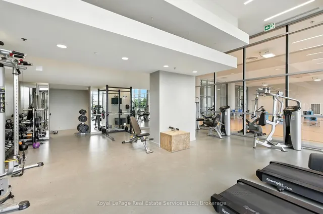 Additional image 18 of 2081 Fairview St Unit 813