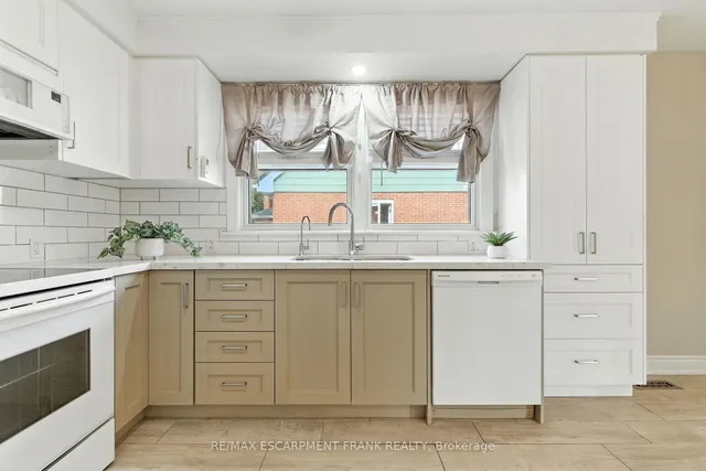 Additional image 10 of 174 Broker Dr