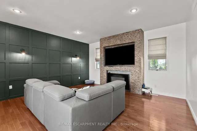 Additional image 8 of 301 Mud St