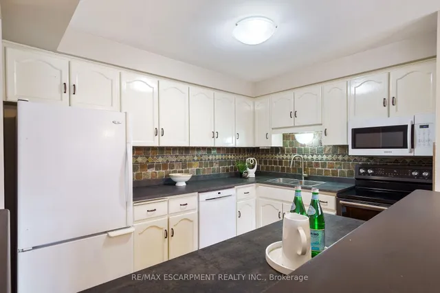 Additional image 16 of 85 Chelsea Cres