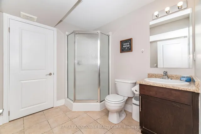 Additional image 41 of 540 Guelph Line Unit 1